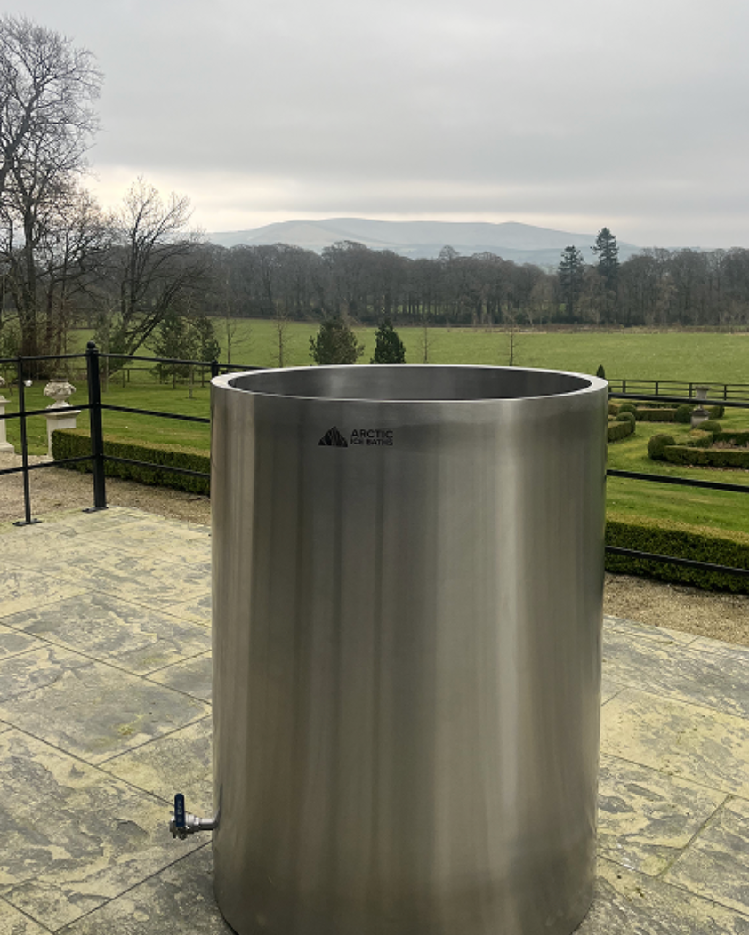 Fjell – Handmade Stainless Steel Ice Bath for Premium Cold Therapy